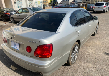 Tokumbo Lexus  GS300 2004