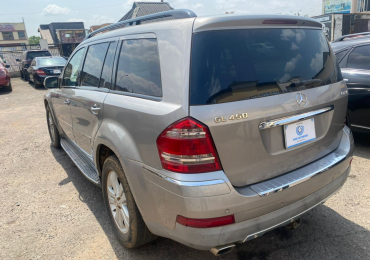 Mercedes Benz GL450